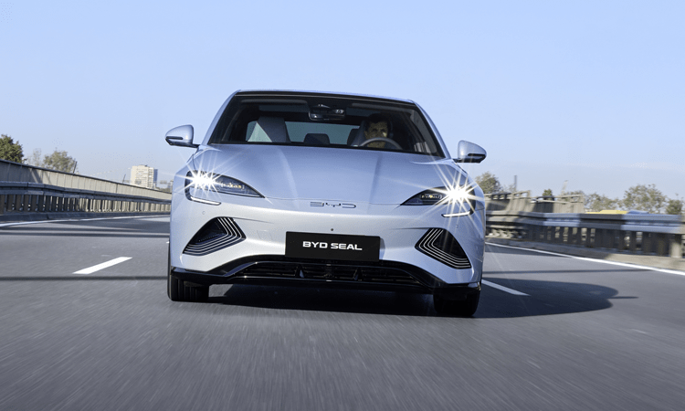 Face avant de la BYD Seal